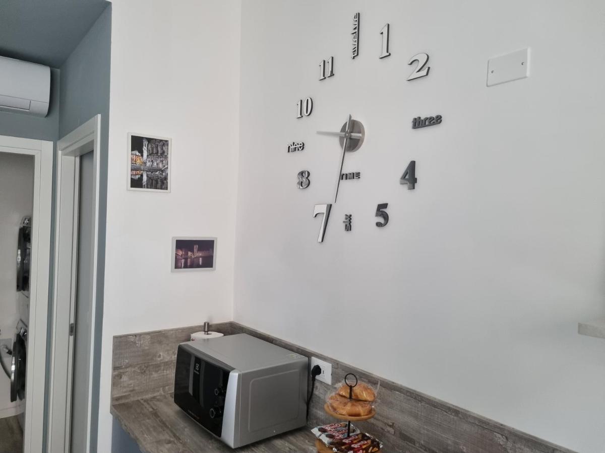 Blue House Apartment - San Massimo 베로나 외부 사진